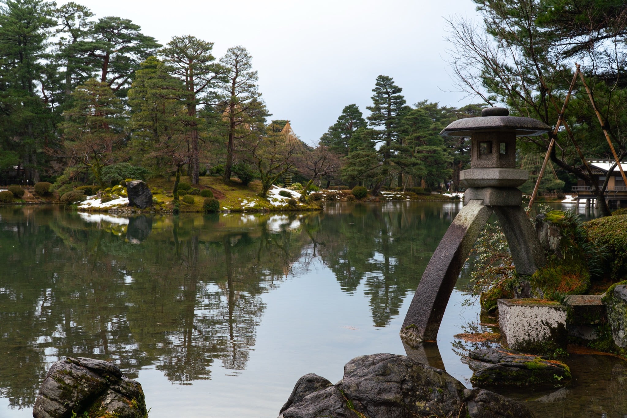 Winter morning in Kenroku-en garden, Kanazawa