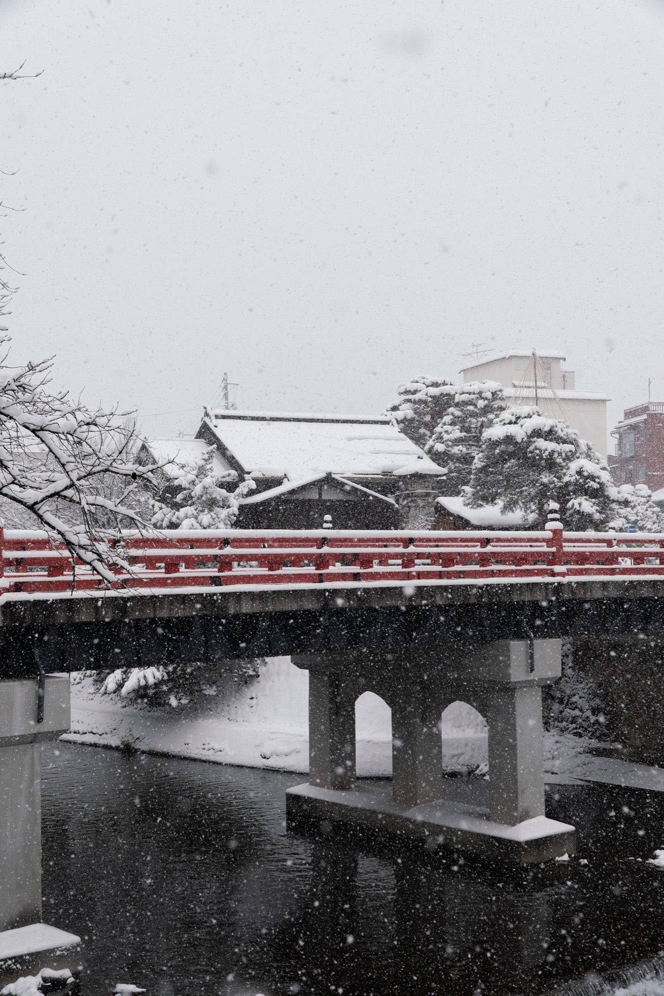 The red Nakabashi bridge in winter, Takayama