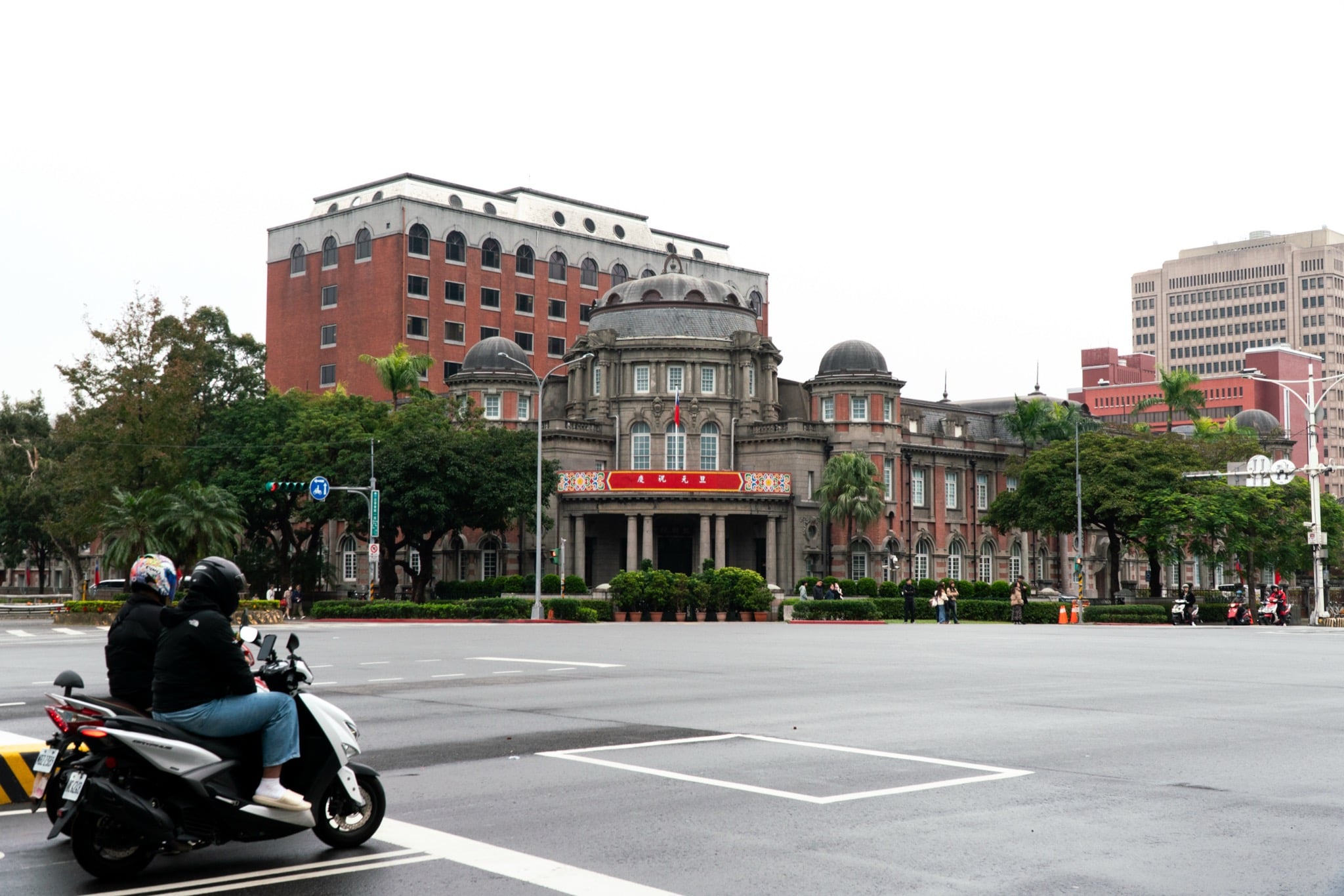 The busy crossing at the heart of Ximending, Taipei